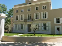 Château de l'insolas Hotels in Gard