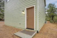 Cozy Woodland Retreat in the Pines, Near Prescott! - balcony