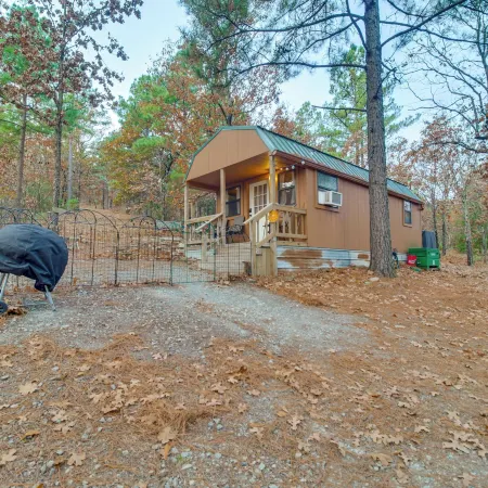 Hike the Ouachitas! Remote Mtn Hideaway w/ Trails