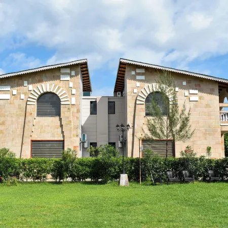 Amaris Greens Resort Отели в г. Рамнагар