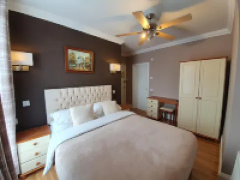 Midway Guest House