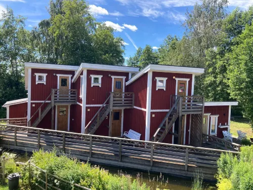 Madam Blås Mysiga Stugor Med Vedeldad Bastu Och Badtunna - Wifi