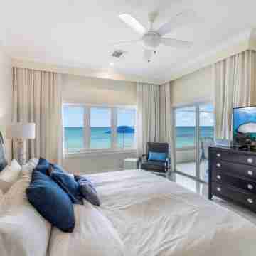 Prime Residence #6 on 7 Mile Beach, High-End Ground Floor Beachfront Condo Rooms