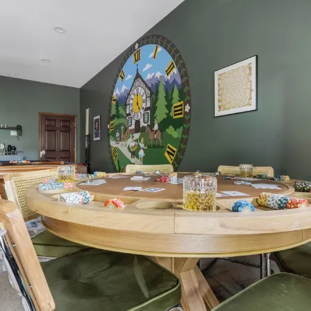 Cozy Helen Retreat: Hot Tub, Sauna, & Game Room