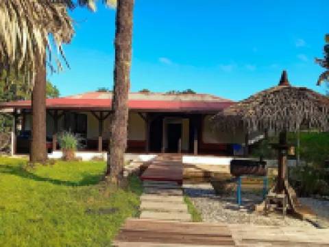 La Villa des Palmiers Bleus - Piscine Jardin Hotel a 