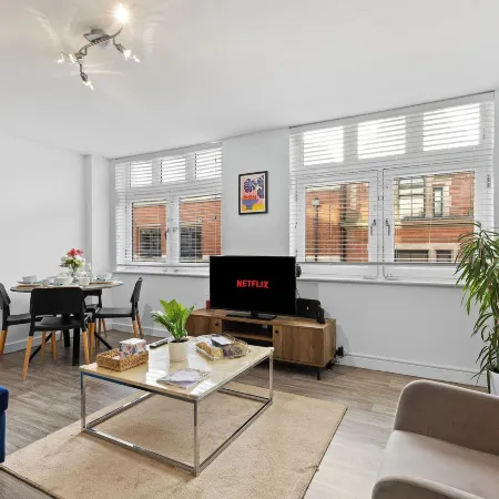 Stylish Luxury 2Bed 2Bath Apartment in Nottingham City - Free Parking