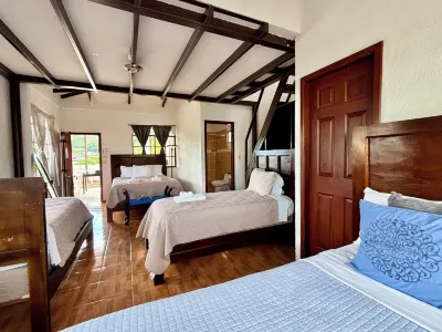 Hotel & Restaurant Fleur de LIS Hotels in 