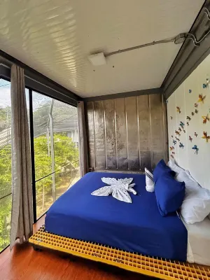 Capsule Pupa House Hotel di 