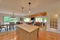 Ski in and Out! Black Mountain Resort Townhome - WiFi