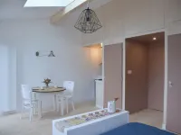 Le Bivouac - Toulouse Hotels near Espace Gramont