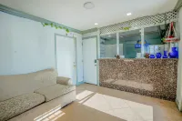 Day & Night Inn