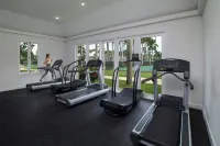 Half Moon - Gym