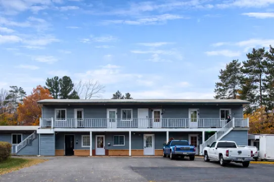 Economy Inn Cadillac MI by Hotel O
