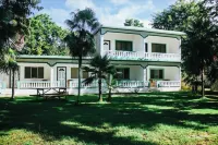 Modern Home 10minstobeach, Private Cliff, AC Wifi Hôtels à : 