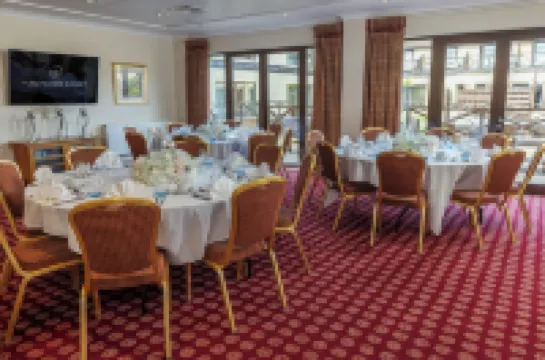 Hampshire Court Hotel & Spa