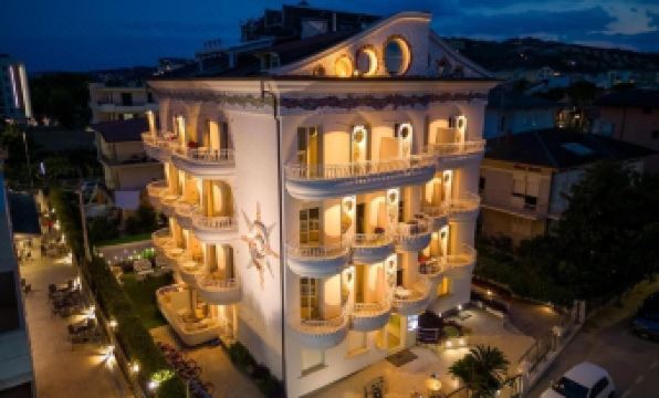 Anchise Mare Holiday Apartments