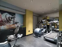 NYX Hotel Limassol by Leonardo Hotels - Phòng tập thể hình