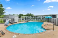 Econolodge - Pools