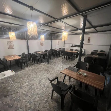 Karhal Hotel