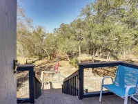< 1 Mi From Suwannee River, Hideaway w/ Lanai Hotels in Dixie County