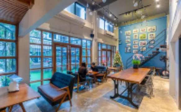 โรงแรมแอท หัวลำโพง