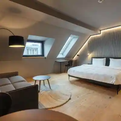 Conlon House Central Rooms