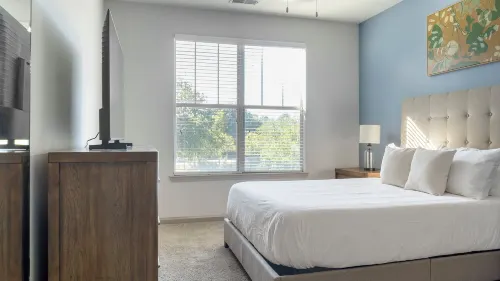 Landing Apartments Raleigh - North Hills 