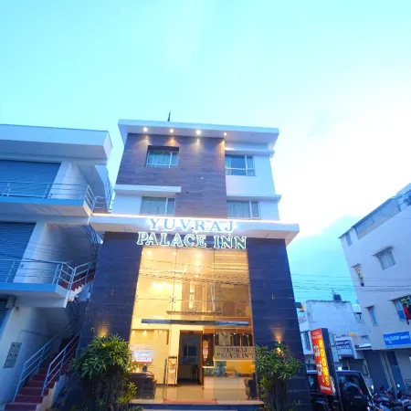 Yuvraj Palace Inn