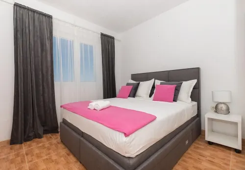 Apartments Ivi - Homestays