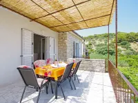 House Tonko Hotels in Postira