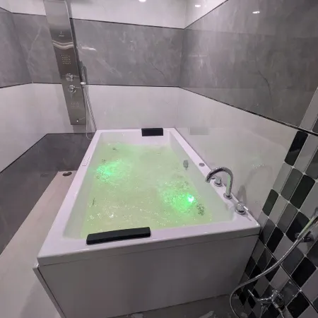 StayVilla Prime