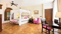 Guaycura Boutique Hotel, Beach Club & Spa - balcony