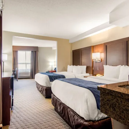 Comfort Inn & Suites