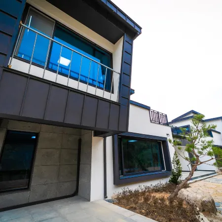 Damyang Telepathy Pension