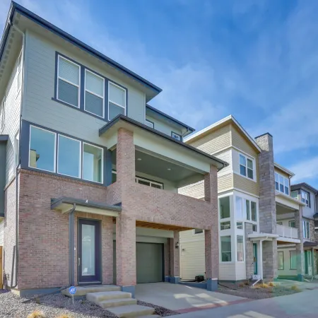 8 Mi to Denver Tech Center: Business-ready Retreat