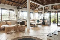 Villa Art Hill - A Little Bali in Puncak - 3 Yıldız