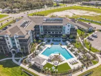 Landing Apartments Near Sun City Center and Riverview Hotels in Wimauma
