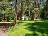Charming Artist's Retreat