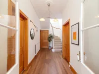 Detached House with Sea Views & Parking Hotels in North Berwick