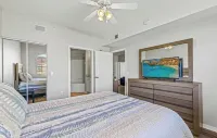 Stunning Condo 15 minutes from Ft. Myers & Sanibel beach