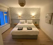 Coastal Way Lodge - balcony