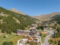 Alpine Nook in the Heart of Allos - balcony