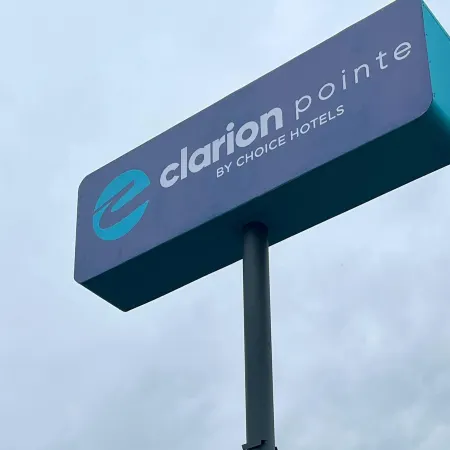 Clarion Pointe Kent - Seattle South