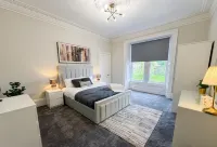 Stylish River View Stay Sleeps 6 - Condos