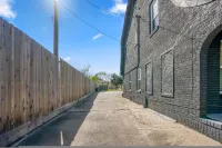 2-bedroom - Equipped Kitchen - Gated Parking - Condos