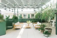 Canoe Place Inn & Cottages