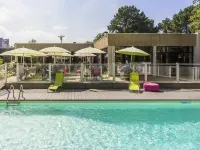 Ibis Styles Lorient Caudan - Swimmingpools