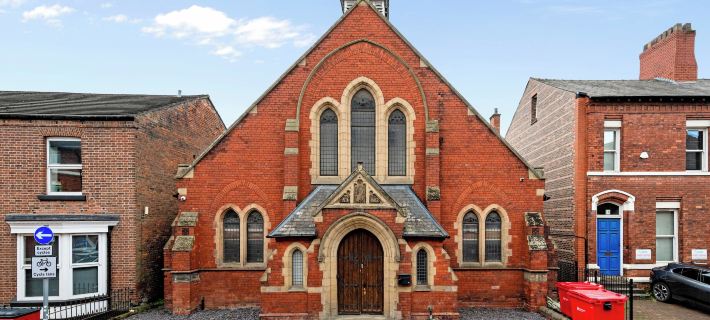 Emmanuel Church Apartments Hotels in Warrington