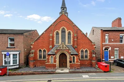 Emmanuel Church Apartments Hotels in 