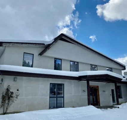 Square 8 Hakuba Retreat by Unplan